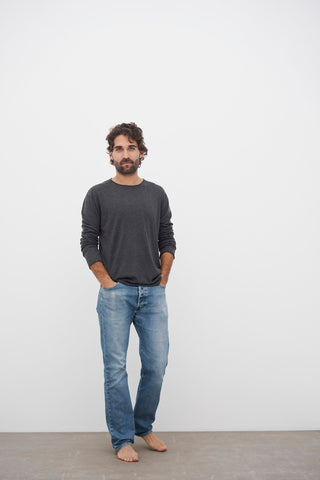 AUGUST LANGÆRMET T-SHIRT