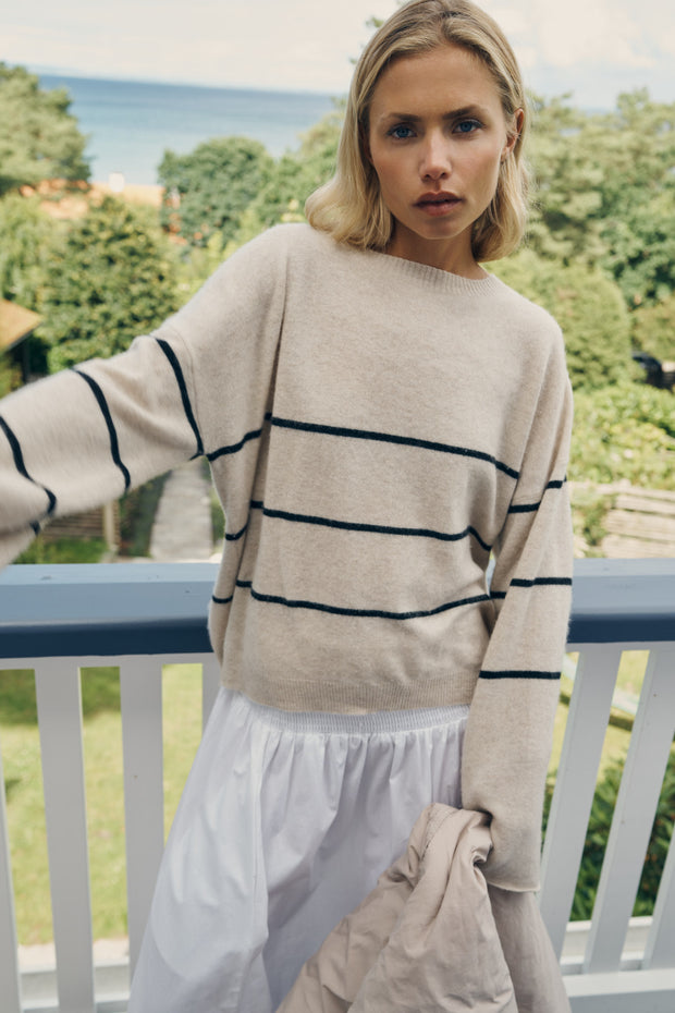 SEA STRIPE SWEATER