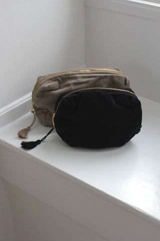 FAYE TOILETRY BAG