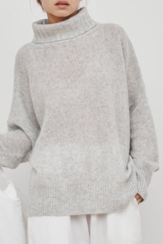 HANNE RULLEKRAVESWEATER