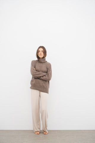 HANNE RULLEKRAVESWEATER