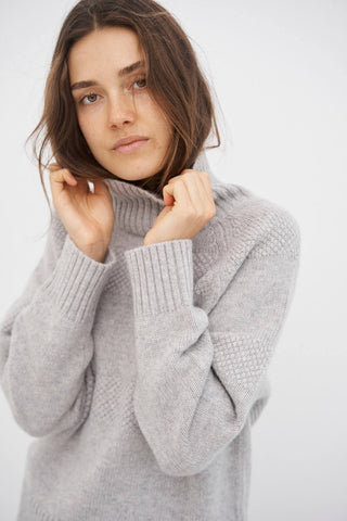 MEA SWEATER