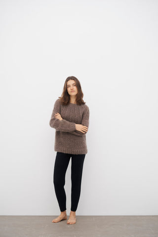 SUNIL HÅNDSTRIKKET SWEATER