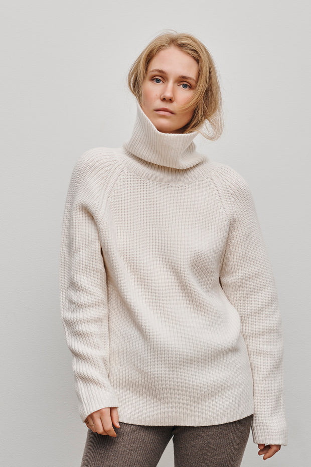 KAMILLA SWEATER